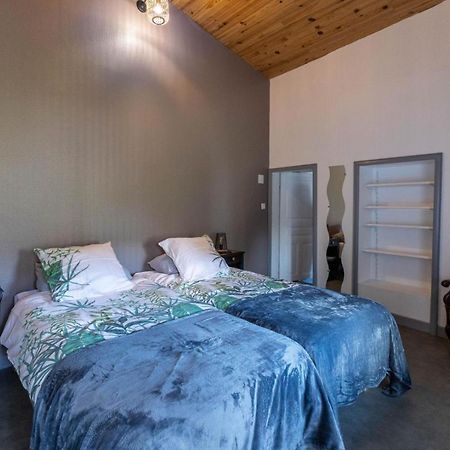 Chambre D'Hote De La Petite Toscane D'Auvergne Bed & Breakfast Isserteaux Ngoại thất bức ảnh